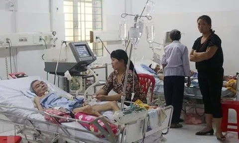 Vụ xe khách lao xuống vực Cao Bằng: Cháu bé 11 tuổi tưởng đã chết bất ngờ “sống lại”